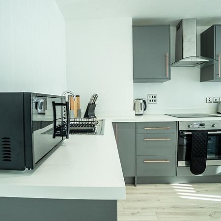 Modern Luxe 1 & 2 Bed Apts Near Granby Plaza By Sojo Stay Leicester Bagian luar foto