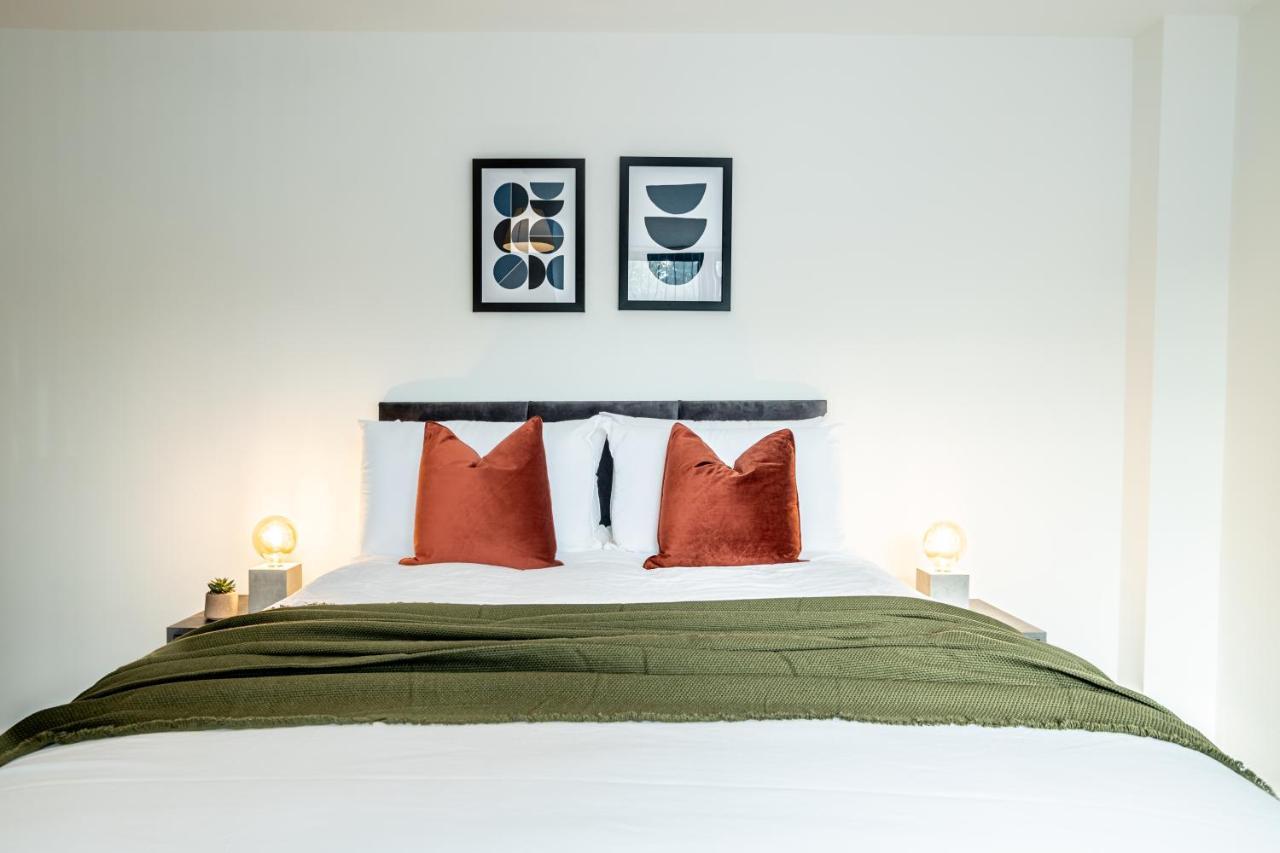 Modern Luxe 1 & 2 Bed Apts Near Granby Plaza By Sojo Stay Leicester Bagian luar foto