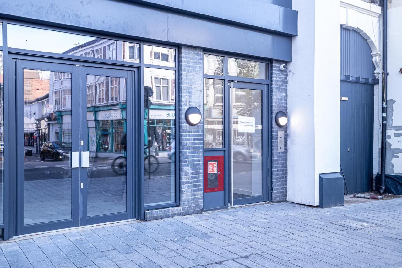 Modern Luxe 1 & 2 Bed Apts Near Granby Plaza By Sojo Stay Leicester Bagian luar foto
